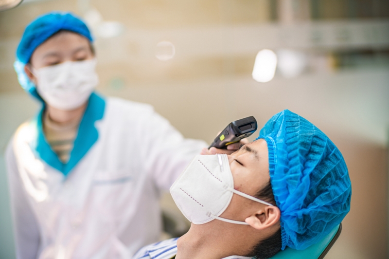 i3T_醫院_測額溫度-2.jpg i3T_醫院_測額溫度-2.jpg