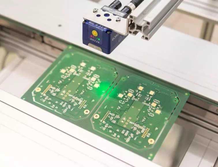 工業(yè)二維碼讀取器的掃描識度距離是多少?